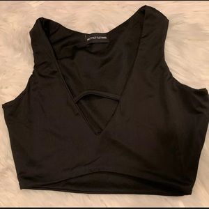 Women’s Pretty Little Thing Black crop top Size 4